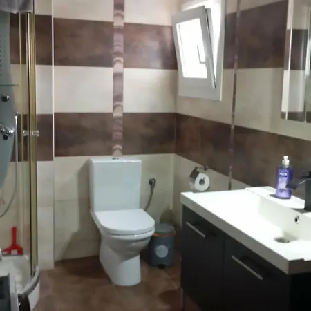 شقة Iliroomskavala